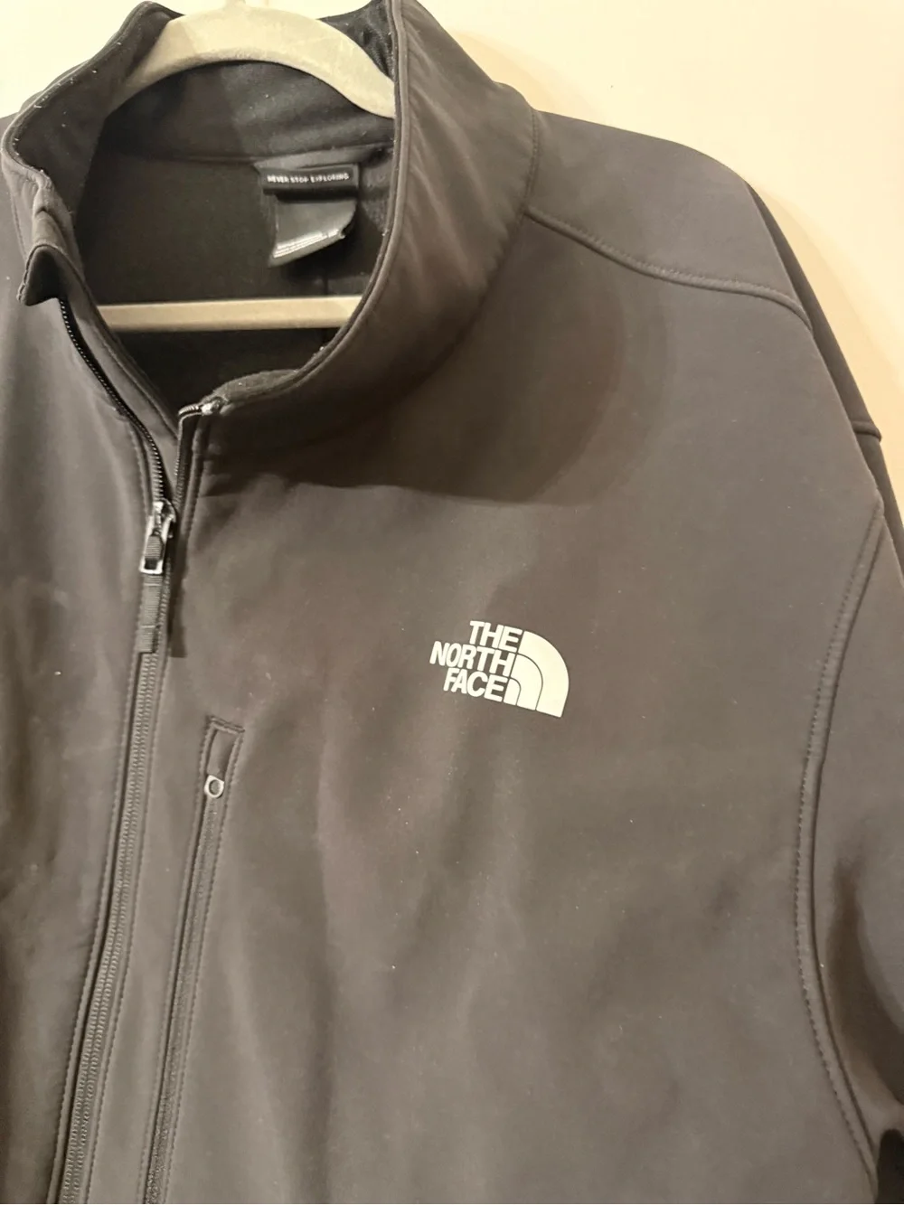 The North Face Men's Softshell Jacket in Black